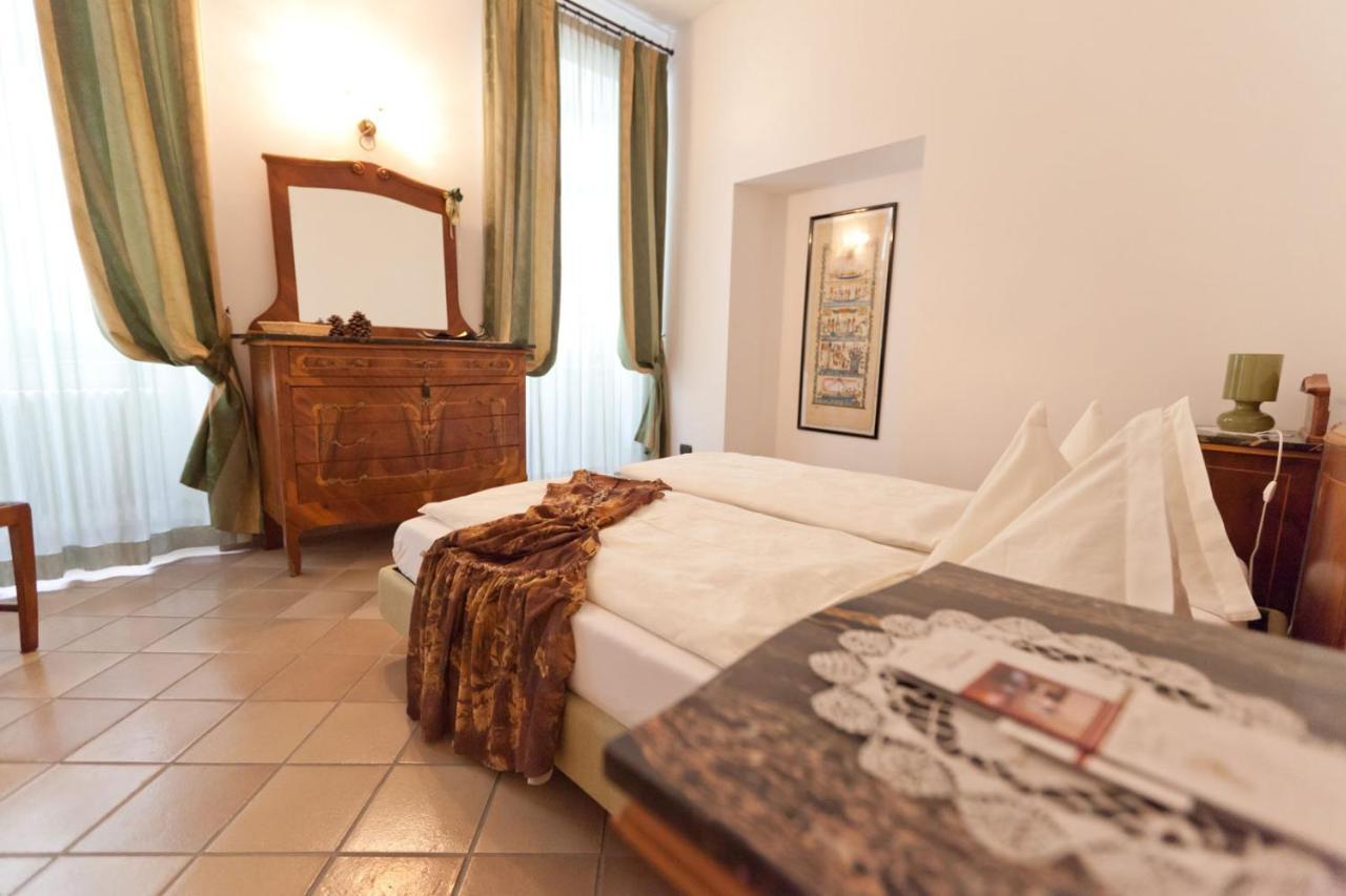 Appartamenti Leon D'Oro Riva del Garda Exteriör bild